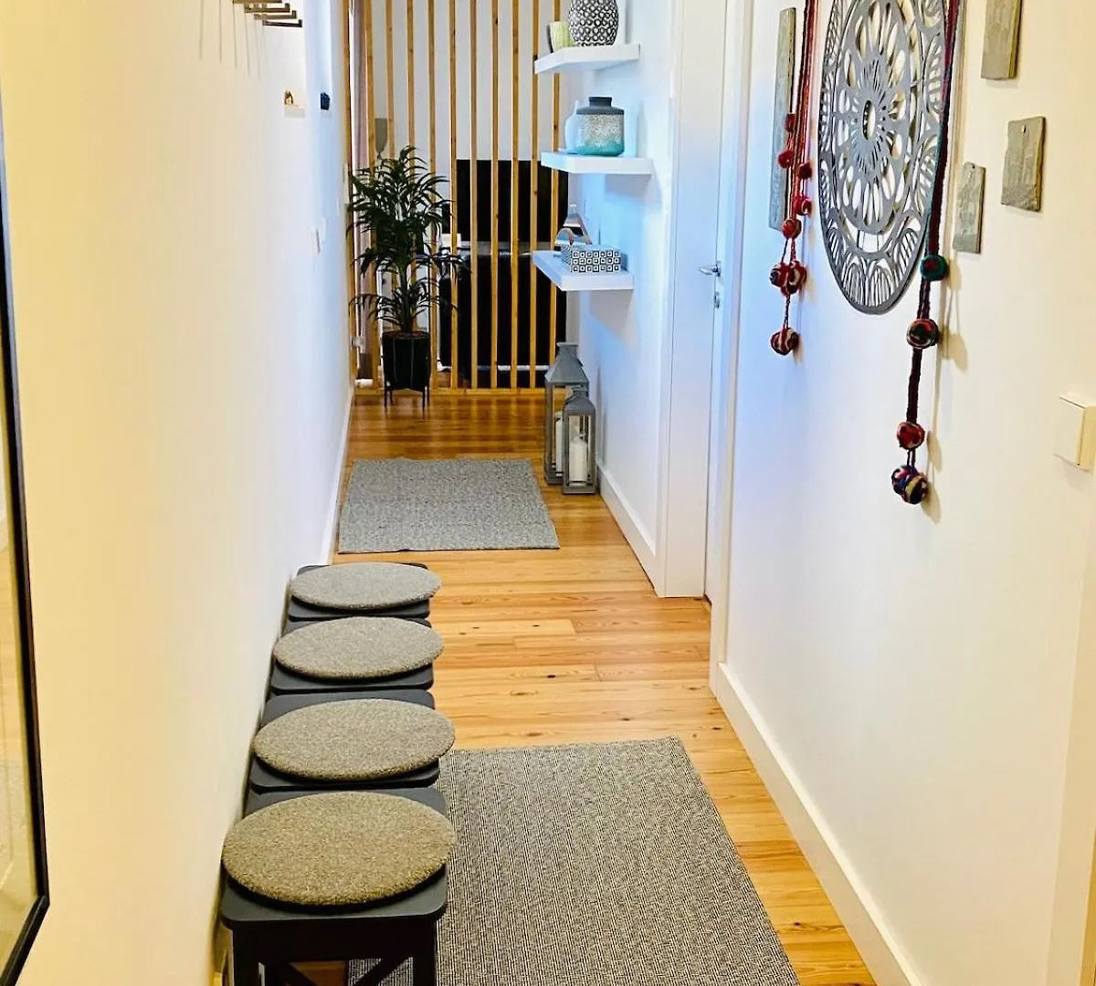 Charming Lisbon Equipped Ac Lift Parking 4P Apartment Portugal