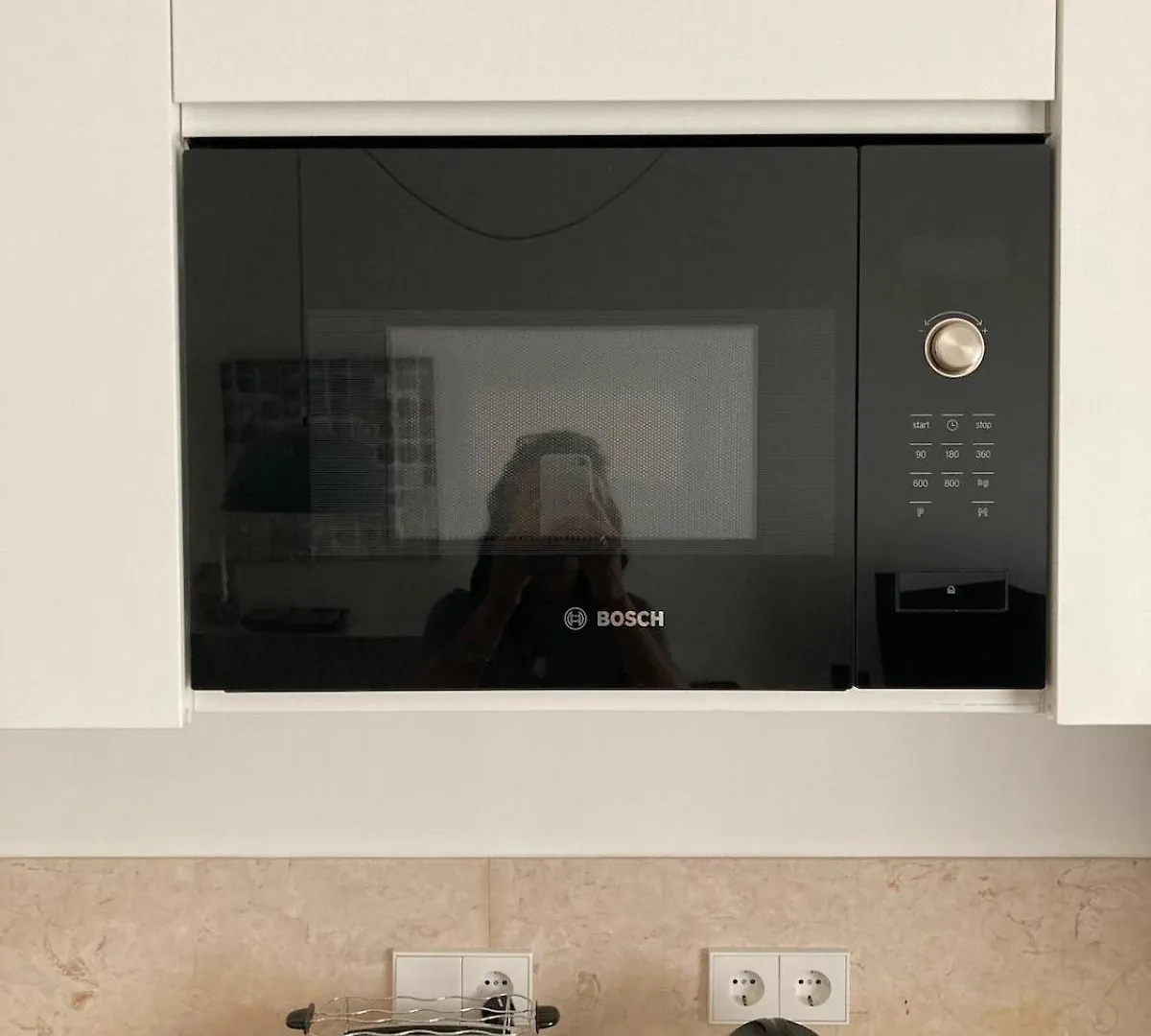 Charming Lisbon Equipped Ac Lift Parking 4P Apartment