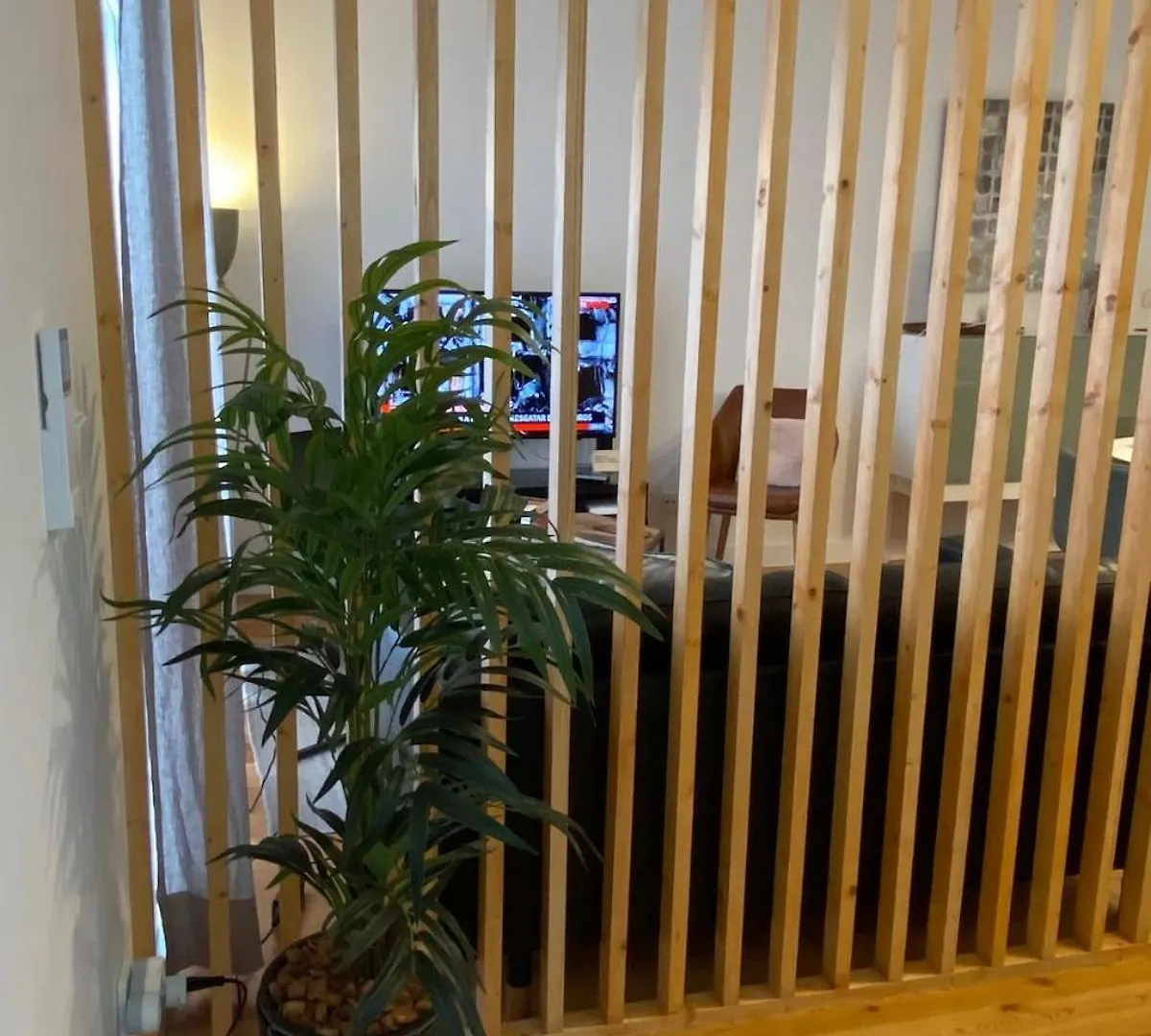 Charming Lisbon Equipped Ac Lift Parking 4P Apartment