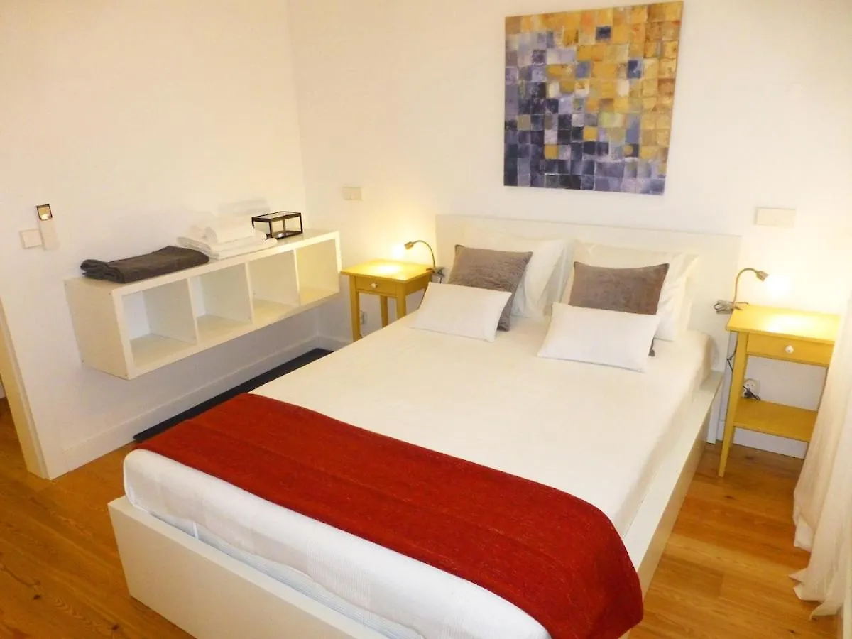 Apartamento Charming Lisbon Equipped Ac Lift Parking 4P Portugal